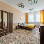 Hostel Hostelio - Tanie I Komfortowe Pokoje, Parking, Sklep Na Miejscu