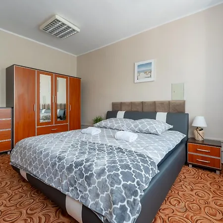 Hostelio - Tanie I Komfortowe Pokoje, Parking, Sklep Na Miejscu *