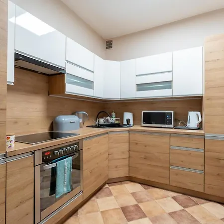 Hostel Hostelio - Tanie I Komfortowe Pokoje, Parking, Sklep Na Miejscu *