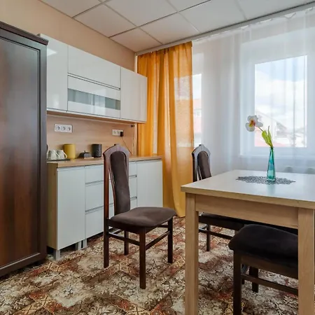 Hostelio - Tanie I Komfortowe Pokoje, Parking, Sklep Na Miejscu Jelení Hora