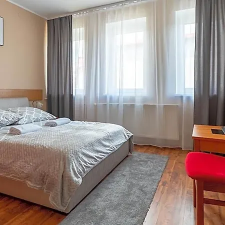 Hostelio - Tanie I Komfortowe Pokoje, Parking, Sklep Na Miejscu * Jelenia Gora