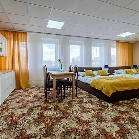 Hostel Hostelio - Tanie I Komfortowe Pokoje, Parking, Sklep Na Miejscu Jelenia Gora