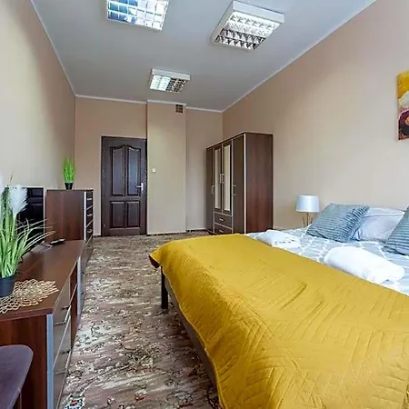 Hostelio - Tanie I Komfortowe Pokoje, Parking, Sklep Na Miejscu Hostel Jelenia Gora
