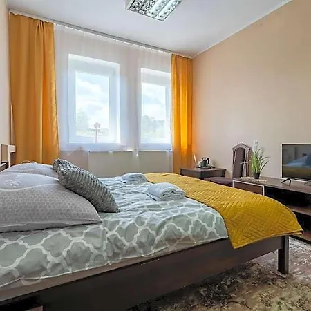 Hostelio - Tanie I Komfortowe Pokoje, Parking, Sklep Na Miejscu Hostel *