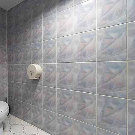 Hostelio - Tanie I Komfortowe Pokoje, Parking, Sklep Na Miejscu Hostel *