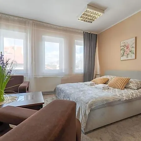 Hostel Hostelio - Tanie I Komfortowe Pokoje, Parking, Sklep Na Miejscu *