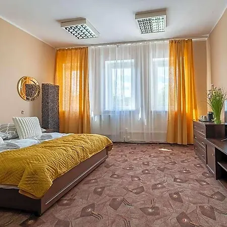Hostelio - Tanie I Komfortowe Pokoje, Parking, Sklep Na Miejscu * Jelenia Gora