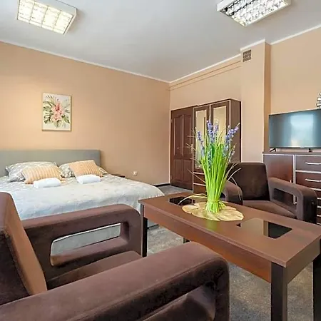 Hostelio - Tanie I Komfortowe Pokoje, Parking, Sklep Na Miejscu Hostel