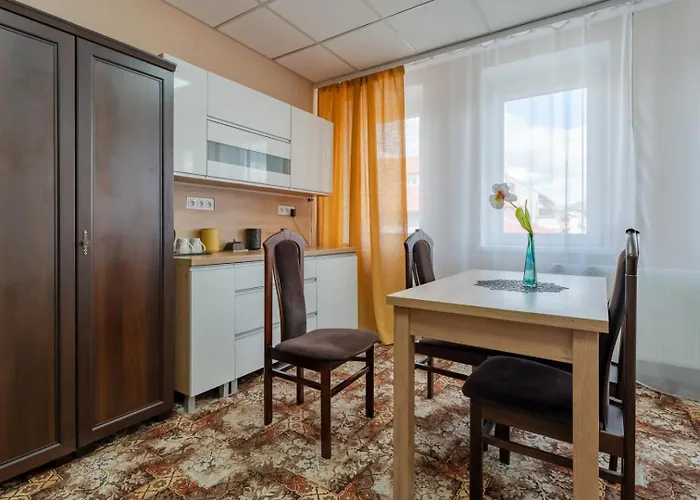 Hostelio - Tanie I Komfortowe Pokoje, Parking, Sklep Na Miejscu Jelení Hora