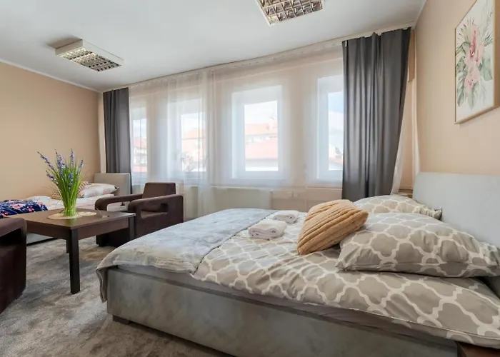 Hostelio - Tanie I Komfortowe Pokoje, Parking, Sklep Na Miejscu Hostel Jelenia Gora