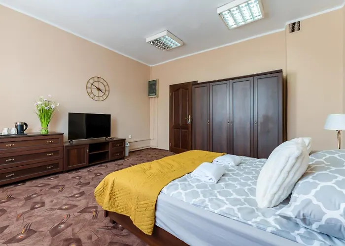 Hostel Hostelio - Tanie I Komfortowe Pokoje, Parking, Sklep Na Miejscu Jelenia Gora