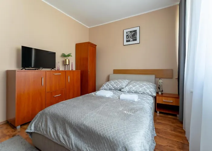 Hostel Hostelio - Tanie I Komfortowe Pokoje, Parking, Sklep Na Miejscu