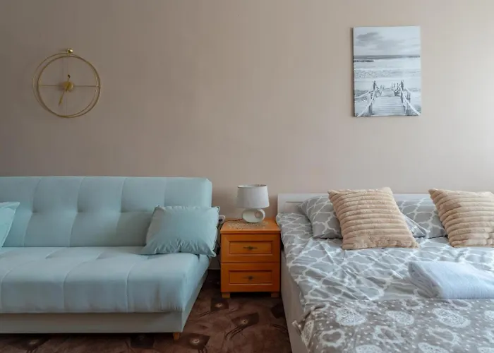 Hostelio - Tanie I Komfortowe Pokoje, Parking, Sklep Na Miejscu Hostel Jelení Hora